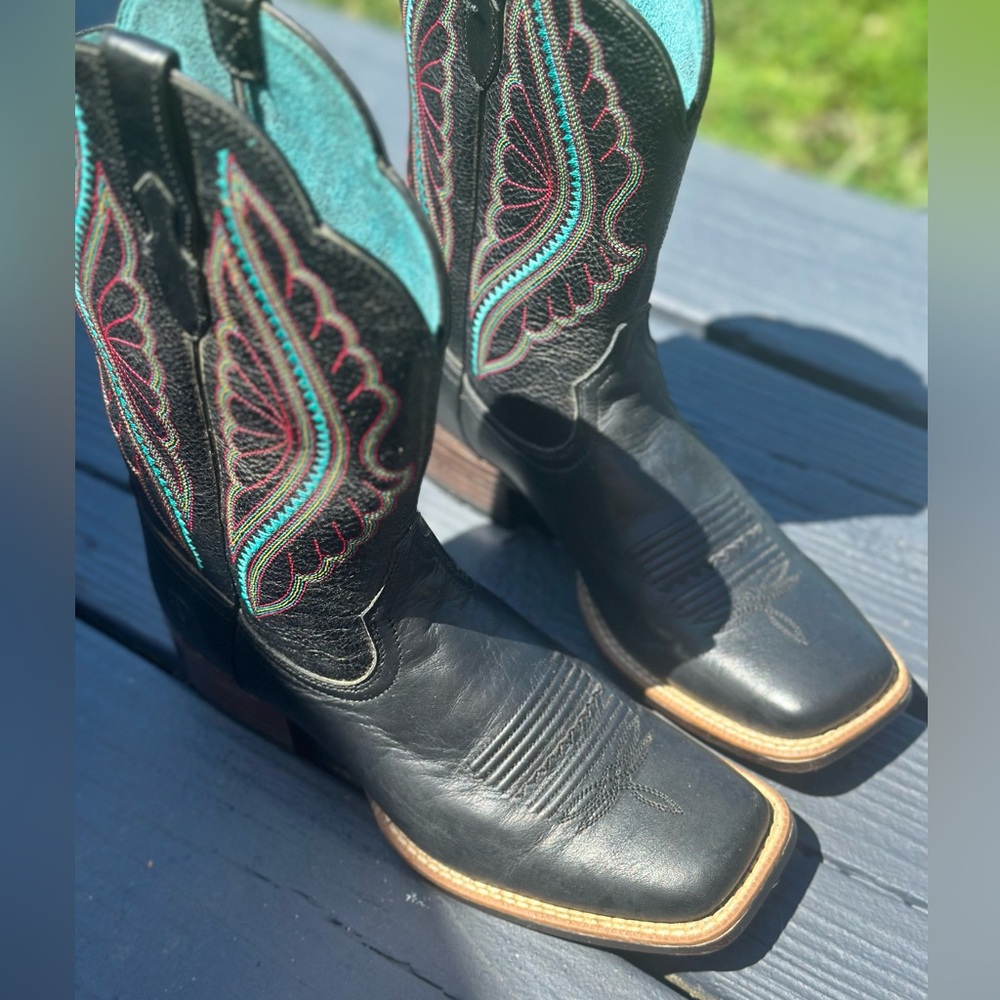 women’s ariat boots size 7